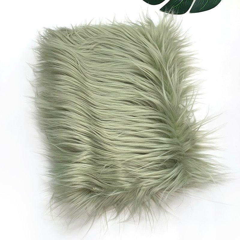 25x45cm Wide, 8cm Long Pile Artificial Faux Fur Fabric Ideal for Patchwork, Sewing, Doll Toy Beard Hair, DIY Handmade Projects, Home Decoration, and Cosplay Costumes