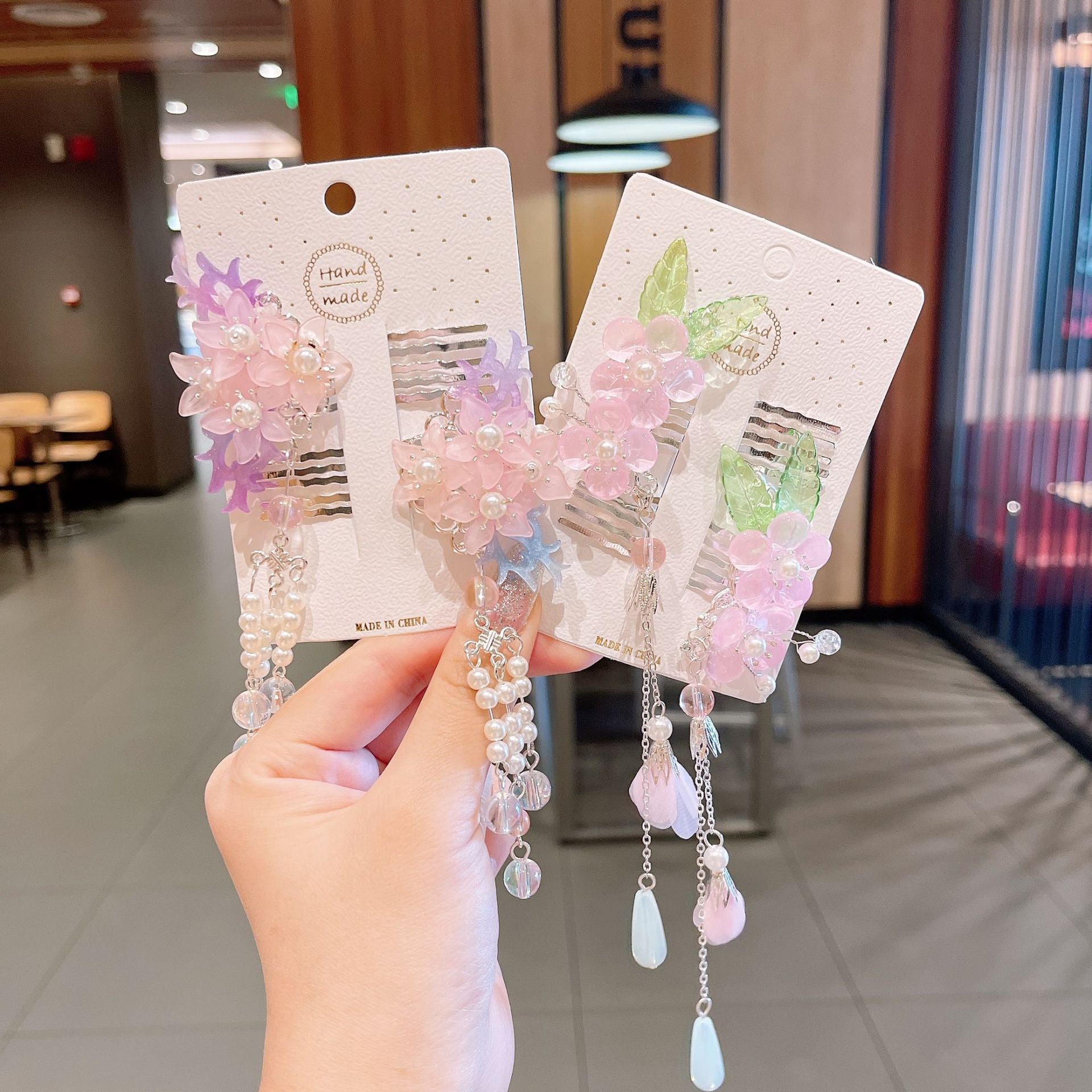 2 Pieces per Set of New Korean-style Yarn-made Elegant Butterfly-shaped Hairpin Flowers with Metal Tassels - Long Hairgrips for Party - A Combo of Fashionable Hair Accessories Hair Clip