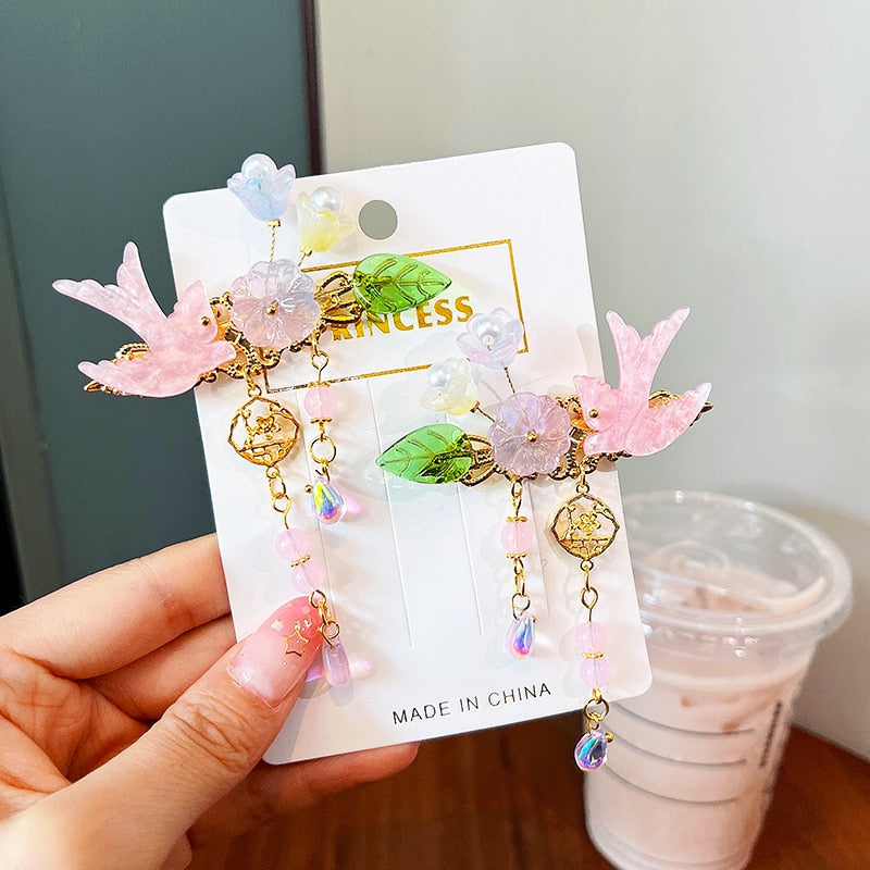 2 Pieces per Set of New Korean-style Yarn-made Elegant Butterfly-shaped Hairpin Flowers with Metal Tassels - Long Hairgrips for Party - A Combo of Fashionable Hair Accessories Hair Clip