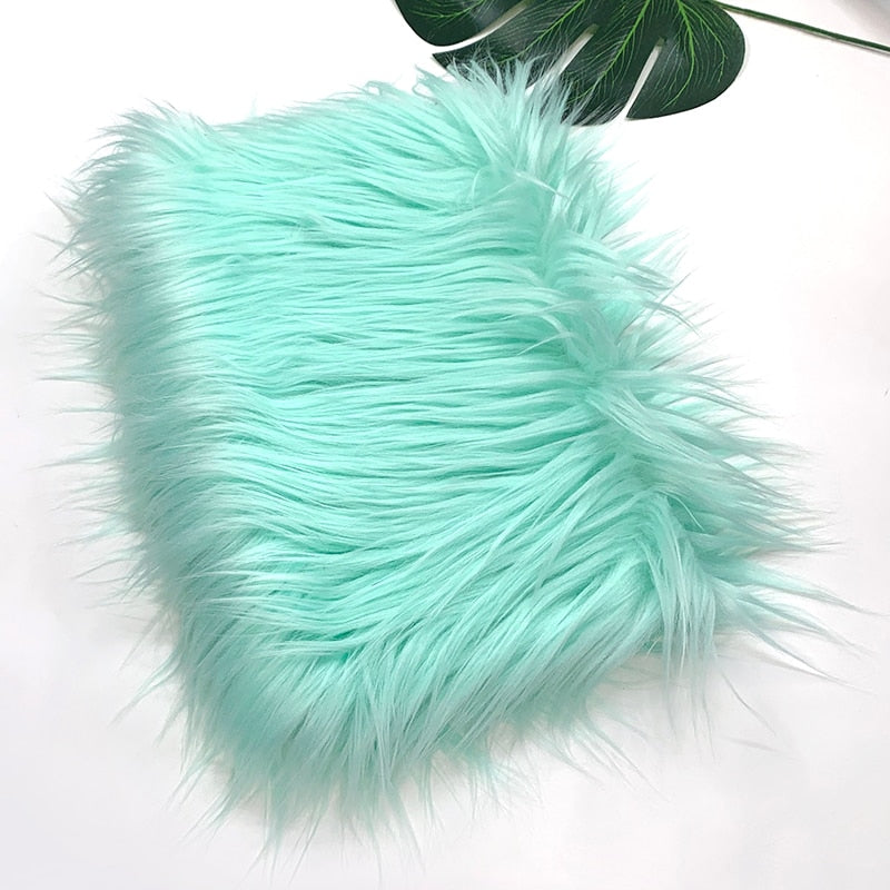 25x45cm Wide, 8cm Long Pile Artificial Faux Fur Fabric Ideal for Patchwork, Sewing, Doll Toy Beard Hair, DIY Handmade Projects, Home Decoration, and Cosplay Costumes