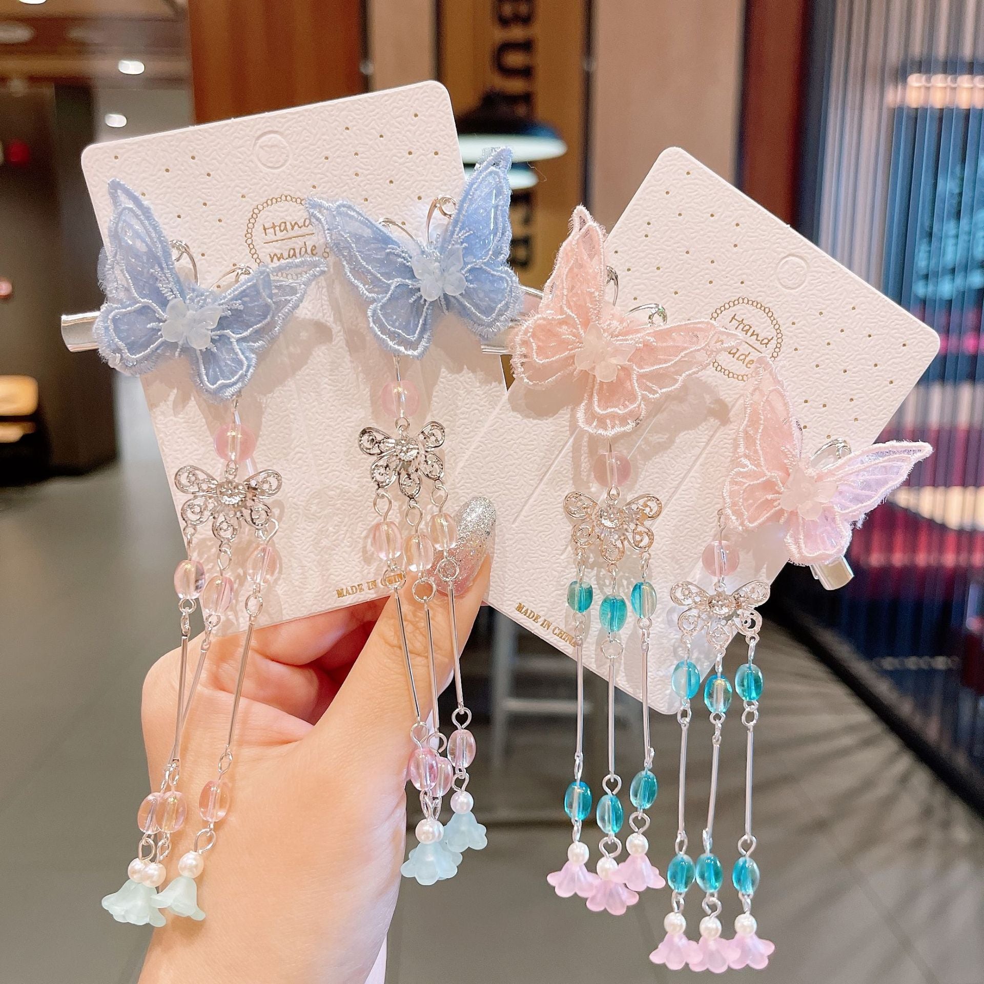 2 Pieces per Set of New Korean-style Yarn-made Elegant Butterfly-shaped Hairpin Flowers with Metal Tassels - Long Hairgrips for Party - A Combo of Fashionable Hair Accessories Hair Clip