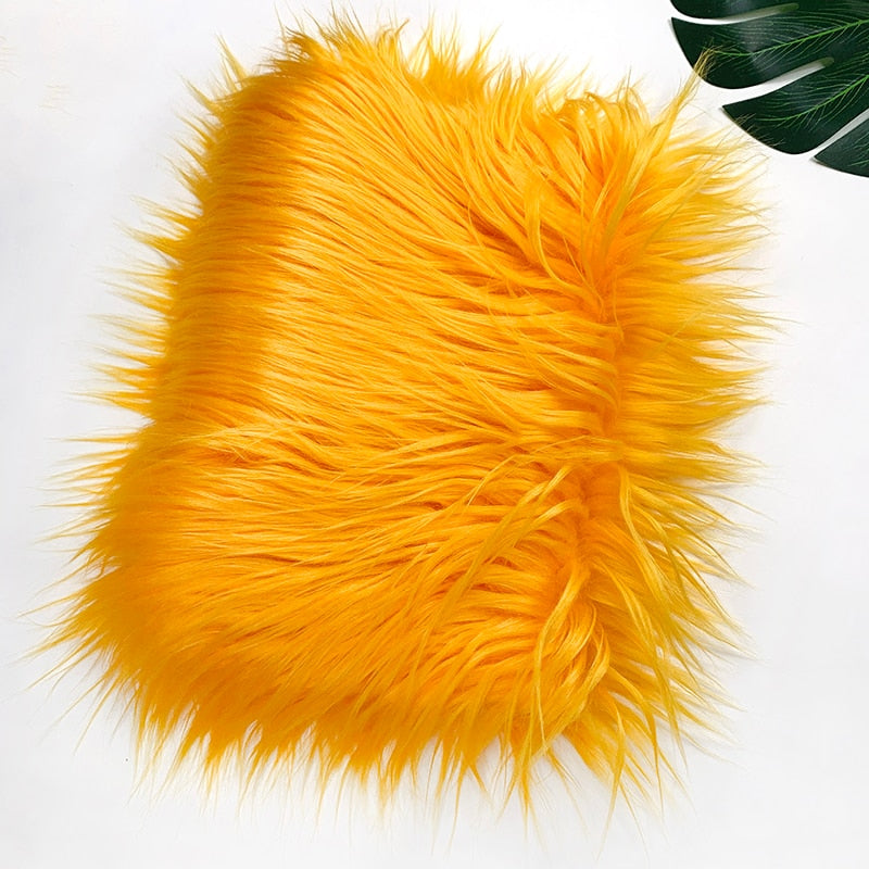 25x45cm Wide, 8cm Long Pile Artificial Faux Fur Fabric Ideal for Patchwork, Sewing, Doll Toy Beard Hair, DIY Handmade Projects, Home Decoration, and Cosplay Costumes