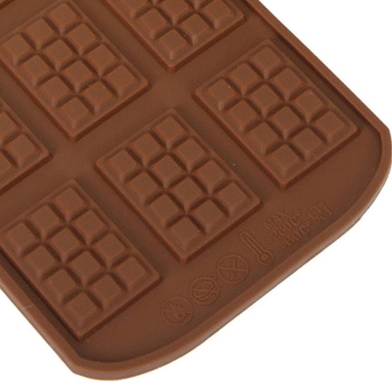 1 Piece Silicone Chocolate and Fondant Mould with 12 Cells - Ideal Kitchen Baking Accessory for Patisserie and Candy Bar Decoration