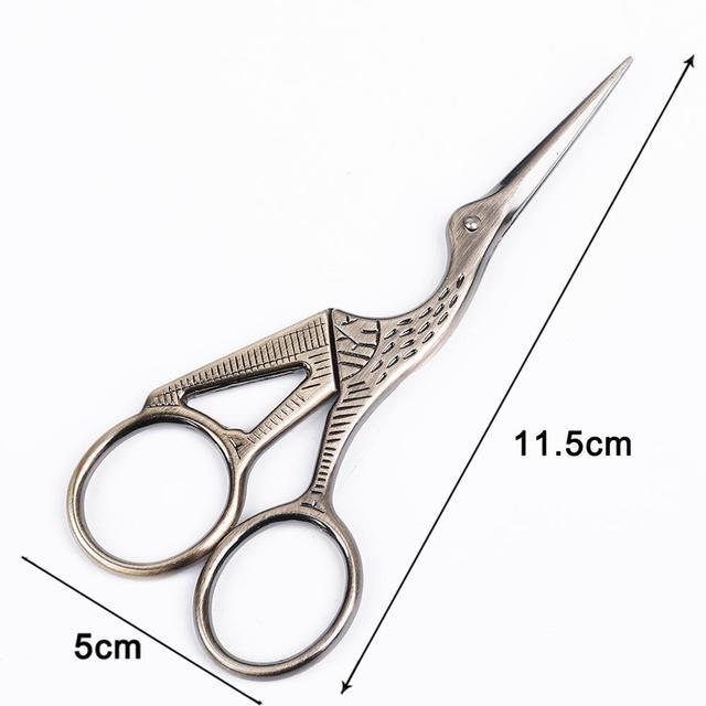 Single Piece of Vibrantly Colored Stainless Steel Vintage-style Scissors for European Classic Craft, Knitting, Sewing, and DIY Jewelry Making - Brand New