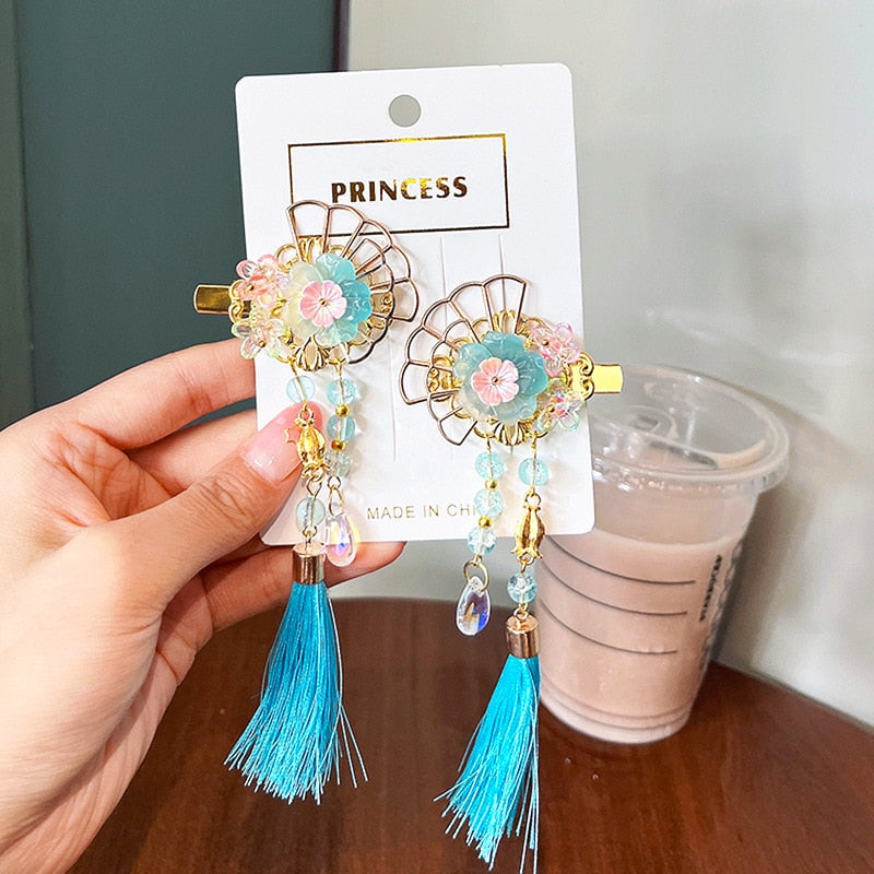 2 Pieces per Set of New Korean-style Yarn-made Elegant Butterfly-shaped Hairpin Flowers with Metal Tassels - Long Hairgrips for Party - A Combo of Fashionable Hair Accessories Hair Clip