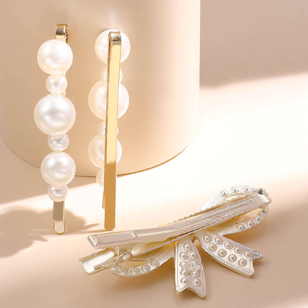 3-Piece Gold Shiny Pearl Hairpin and Rhinestone Bow Hair Clip Set for Women