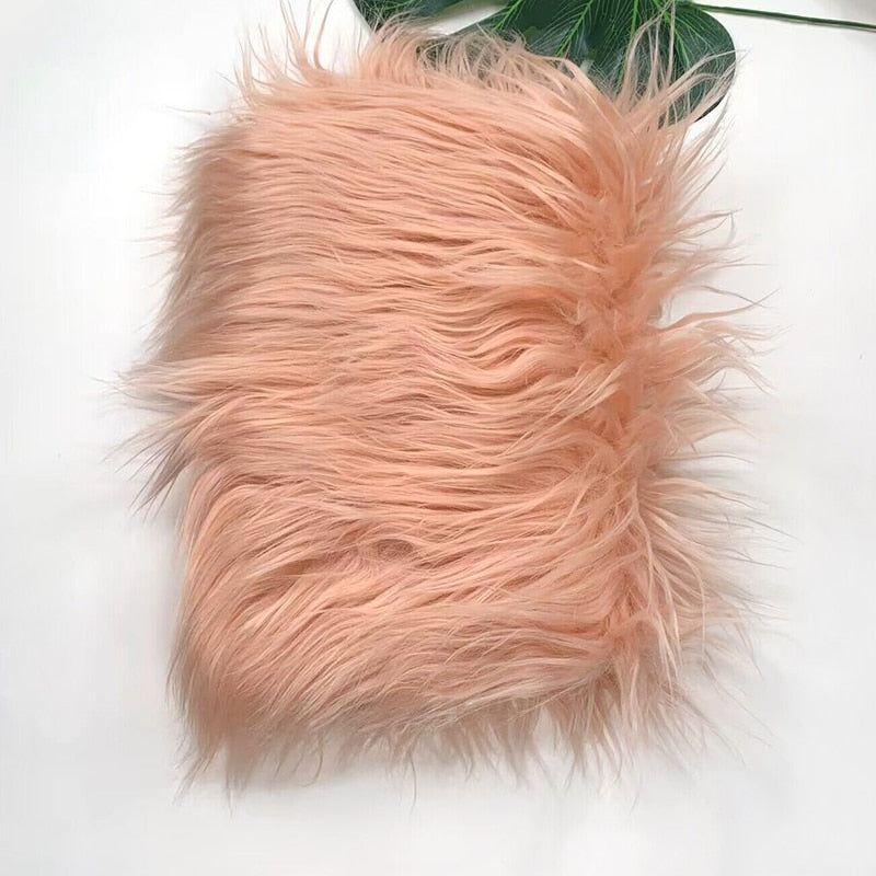 25x45cm Wide, 8cm Long Pile Artificial Faux Fur Fabric Ideal for Patchwork, Sewing, Doll Toy Beard Hair, DIY Handmade Projects, Home Decoration, and Cosplay Costumes