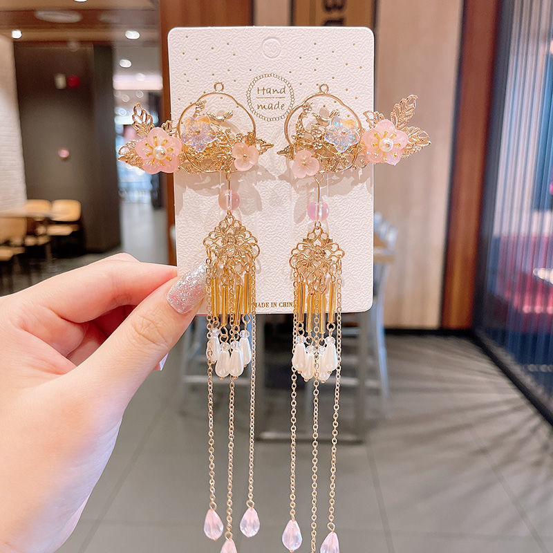 2 Pieces per Set of New Korean-style Yarn-made Elegant Butterfly-shaped Hairpin Flowers with Metal Tassels - Long Hairgrips for Party - A Combo of Fashionable Hair Accessories Hair Clip