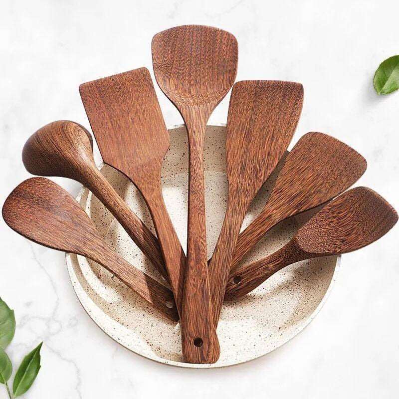1PC Natural Thailand Teak Wood Spoon for Frying Pan - Ideal Kitchen Cooking Utensil
