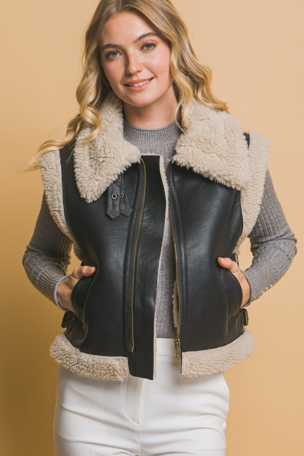 Stylish Love Tree Sherpa Fleece Zip Up Vest with Convenient Pockets for Winter Fashion