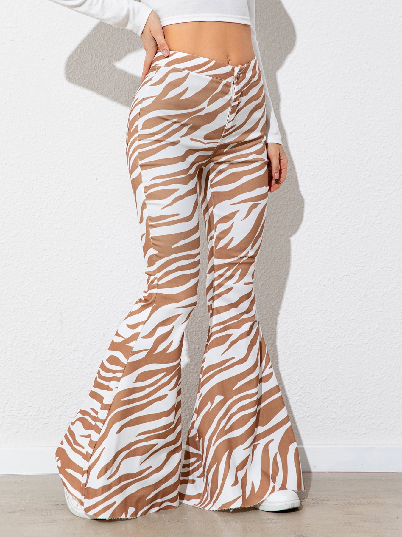 Fashionable Floral Print High-Waisted Flared-Leg Regular-Fit Women's Pants