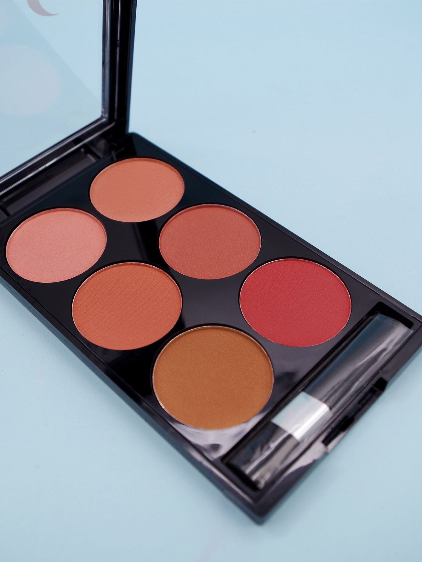 Domestic Multi - color Makeup Boutique: Six - color Blush for Makeup Repair