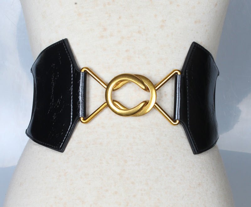 Stylish Female Fashionable Waist Belt Featuring a Horse Shoe-Style Buckle