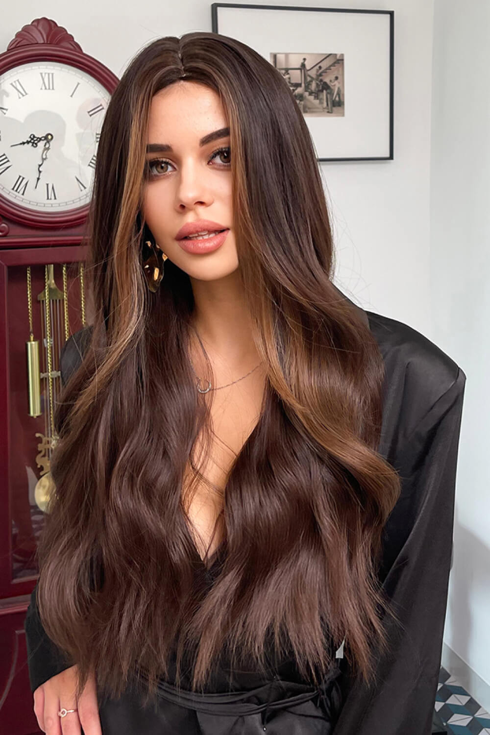 26-Inch Full Machine-Made Long Wave Synthetic Wigs with Heat-Safe Feature