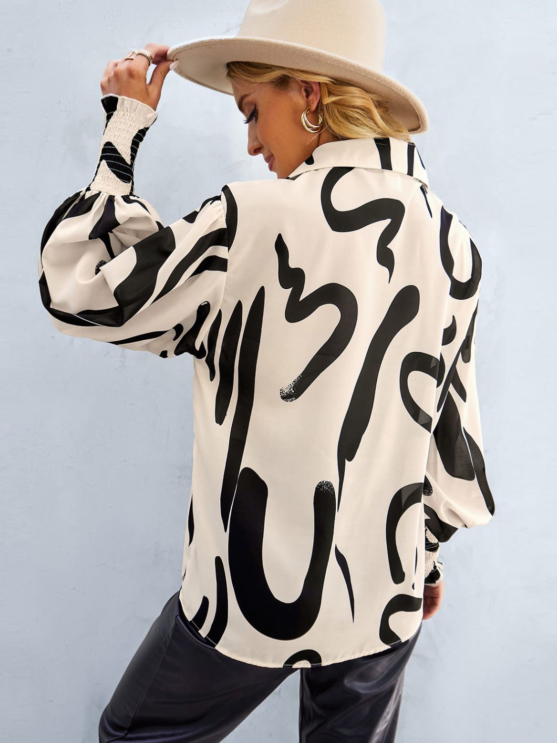Fashionable Printed Lantern Sleeve Button-Up Casual Shirt for Everyday Wear
