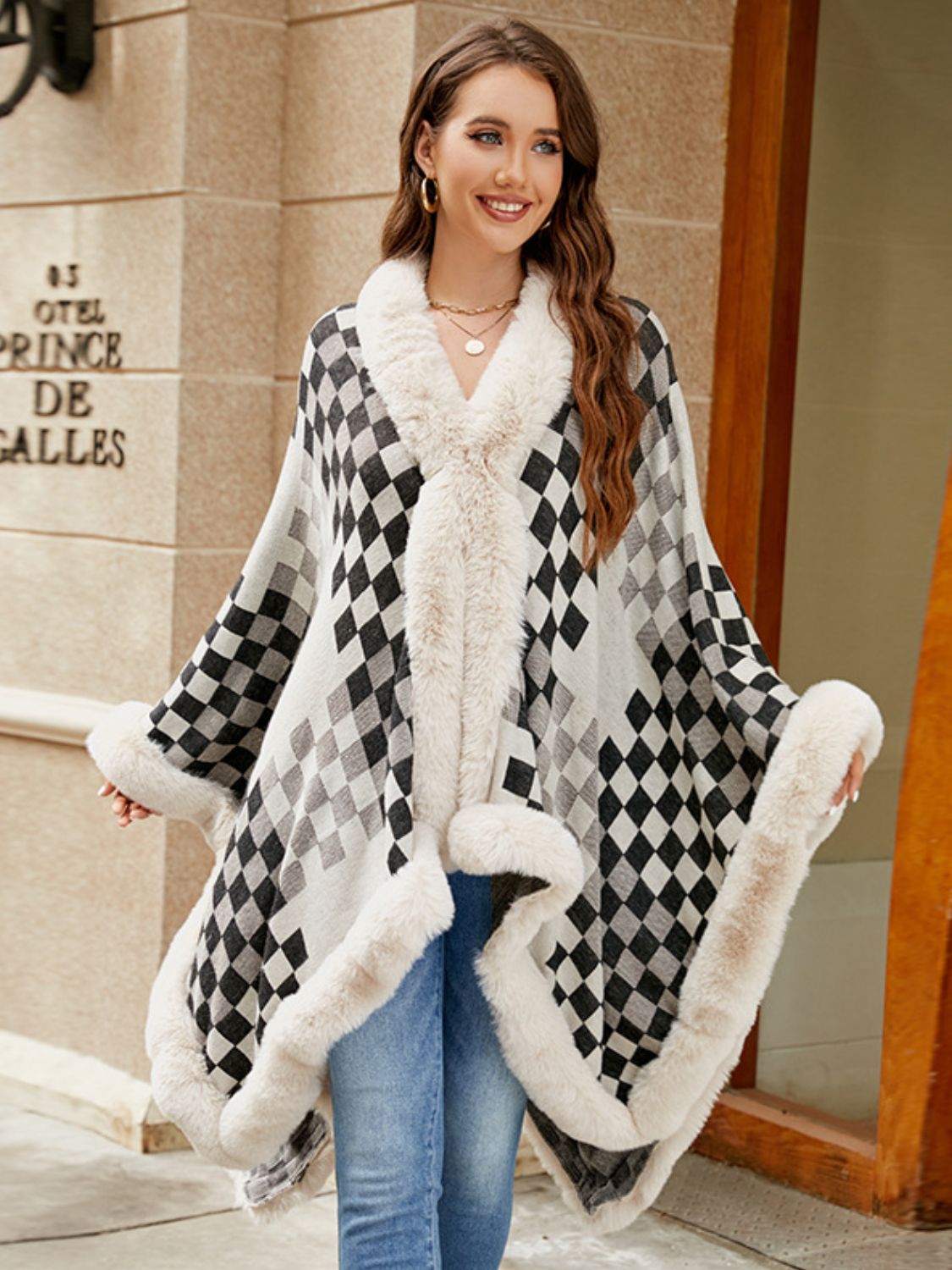 Soft and Fuzzy Checkered Long-Sleeved Poncho for Fashionable Wear