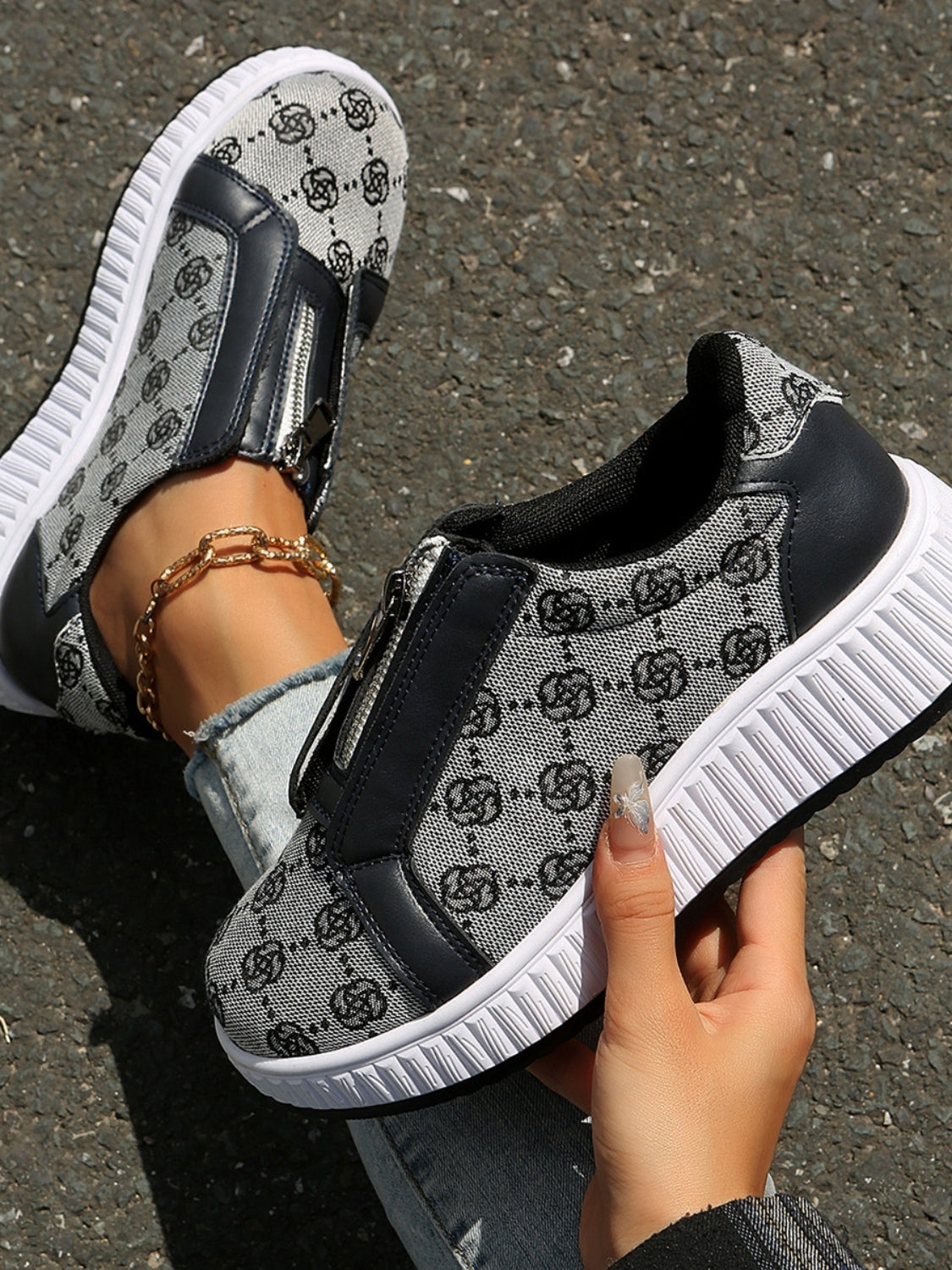 Stylish Floral Design Round Toe Zip-Up Sneakers for Fashionable Wear