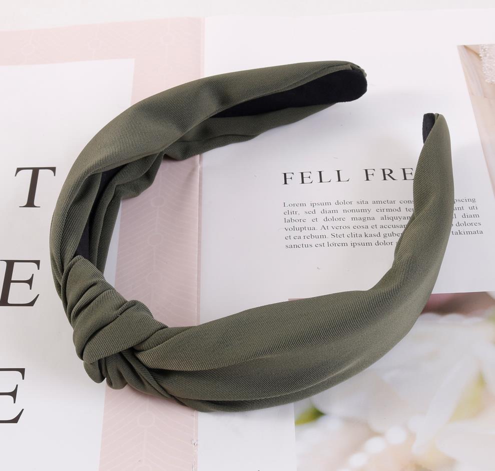 Stylish Women's Solid Polyester Hairband - Classic Hair Accessory for Girls