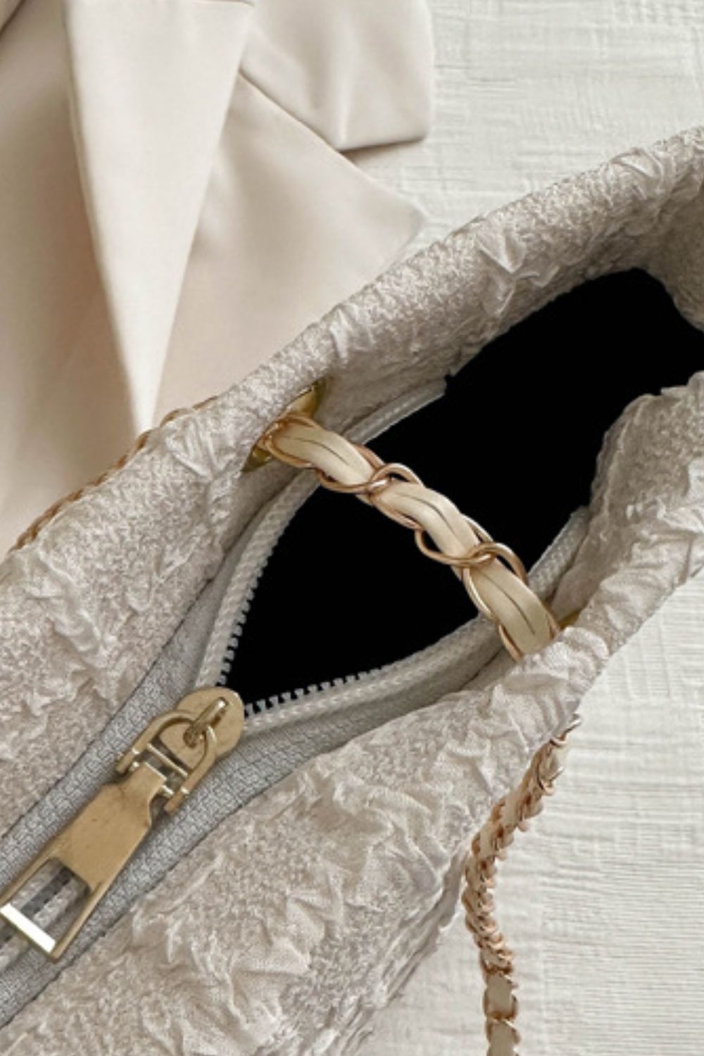 Imported Medium-sized Polyester Tote Bag with Chain Texture