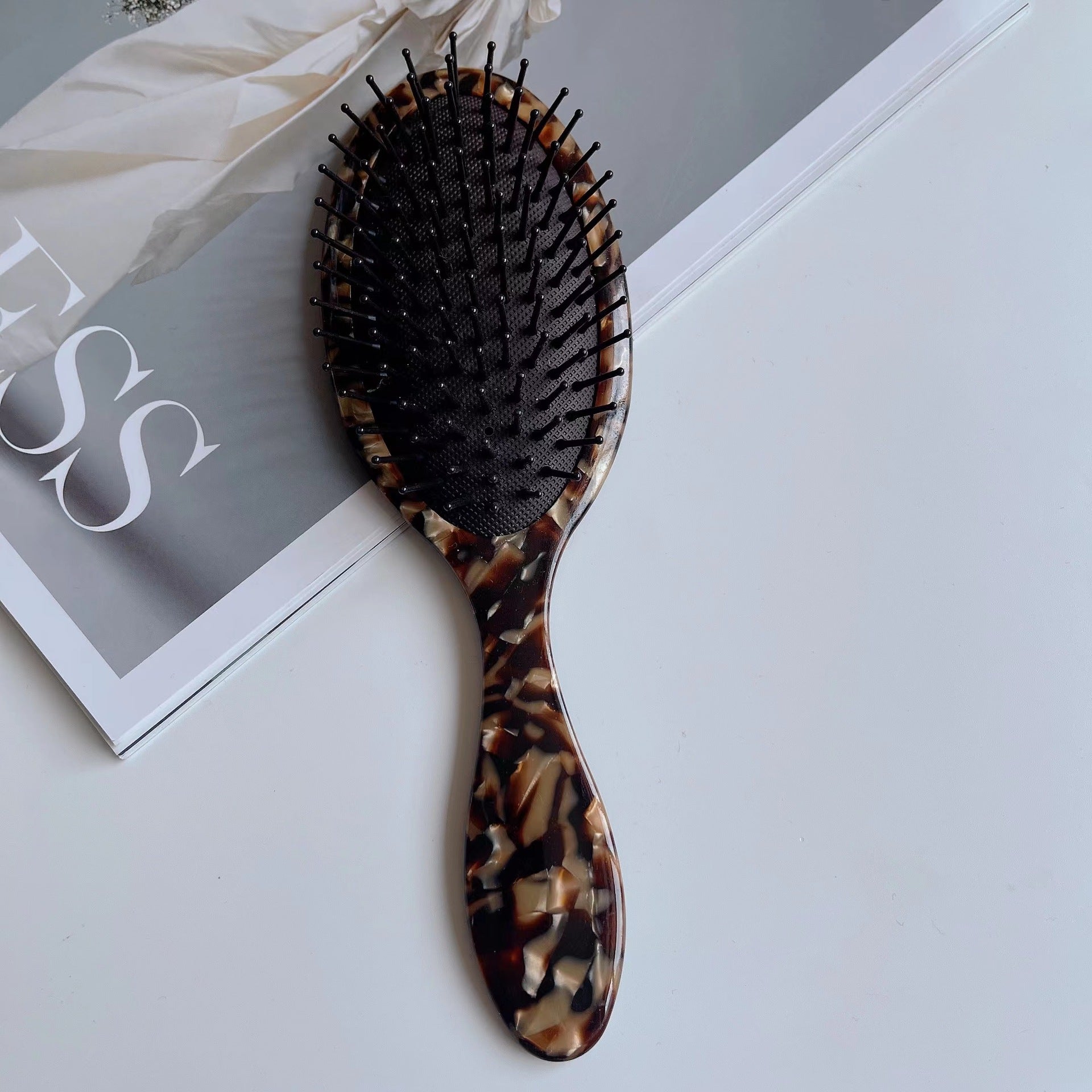 Stylish Fashionable Tourtoise Shell Design Air Cushion Hair Brush for Everyday Use