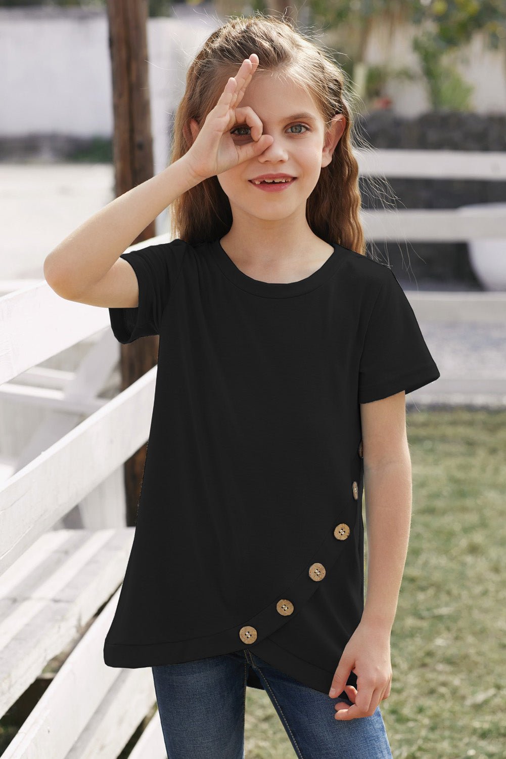 Stylish Girls' Summer Buttoned T-Shirt with Tulip Hem