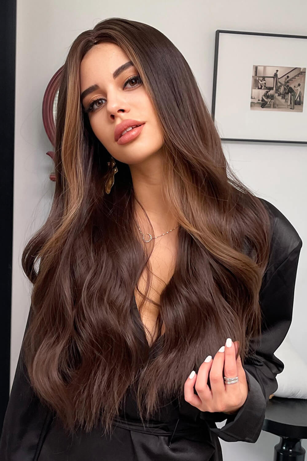 26-Inch Full Machine-Made Long Wave Synthetic Wigs with Heat-Safe Feature