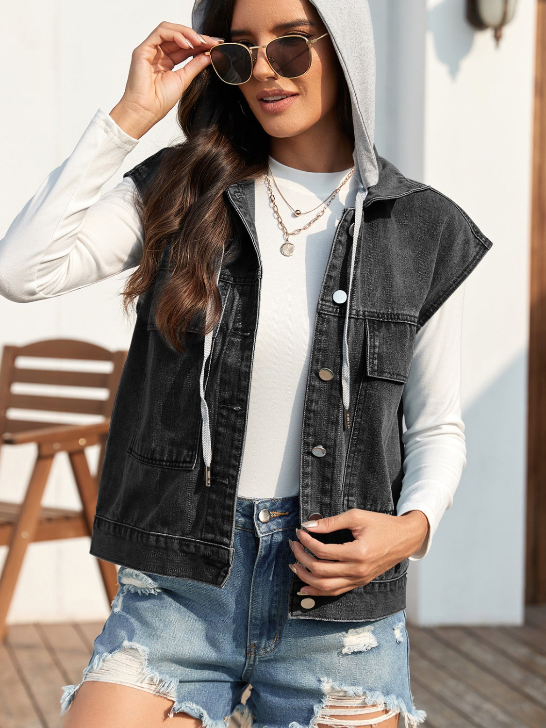 Denim Sleeveless Drawstring and Button-Up Jacket for Fashionable Wear