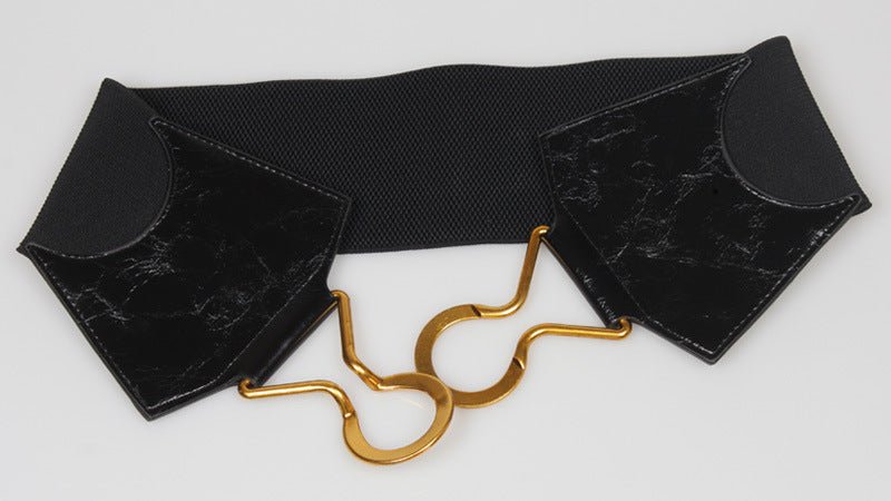 Stylish Female Fashionable Waist Belt Featuring a Horse Shoe-Style Buckle
