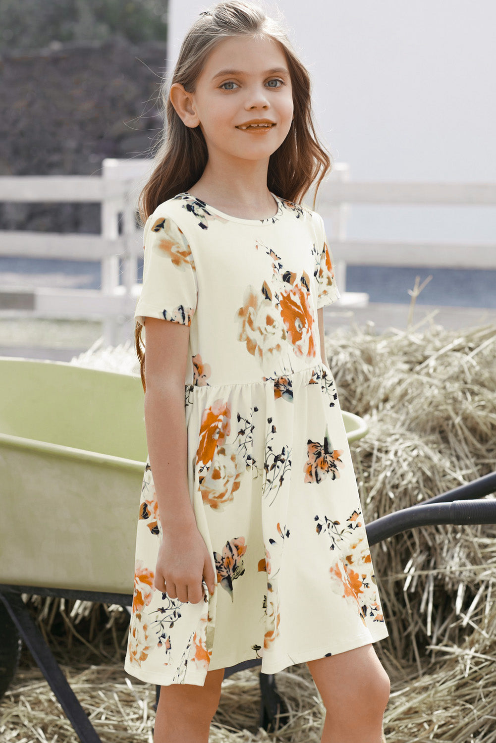 Chic Girls' Floral Short-Sleeved Round Neck Long Dress