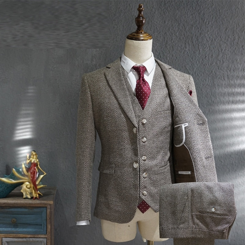 Stylish Men's Three-Piece British-Inspired Formal Suit for Business and Special Occasions