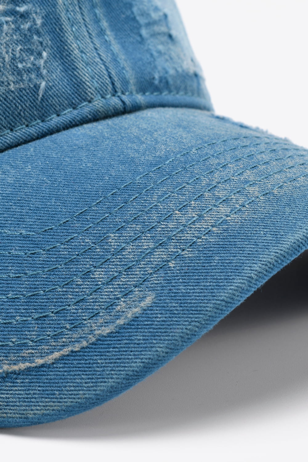 Stylish Distressed Adjustable Men's and Women's Baseball Cap for Casual Wear