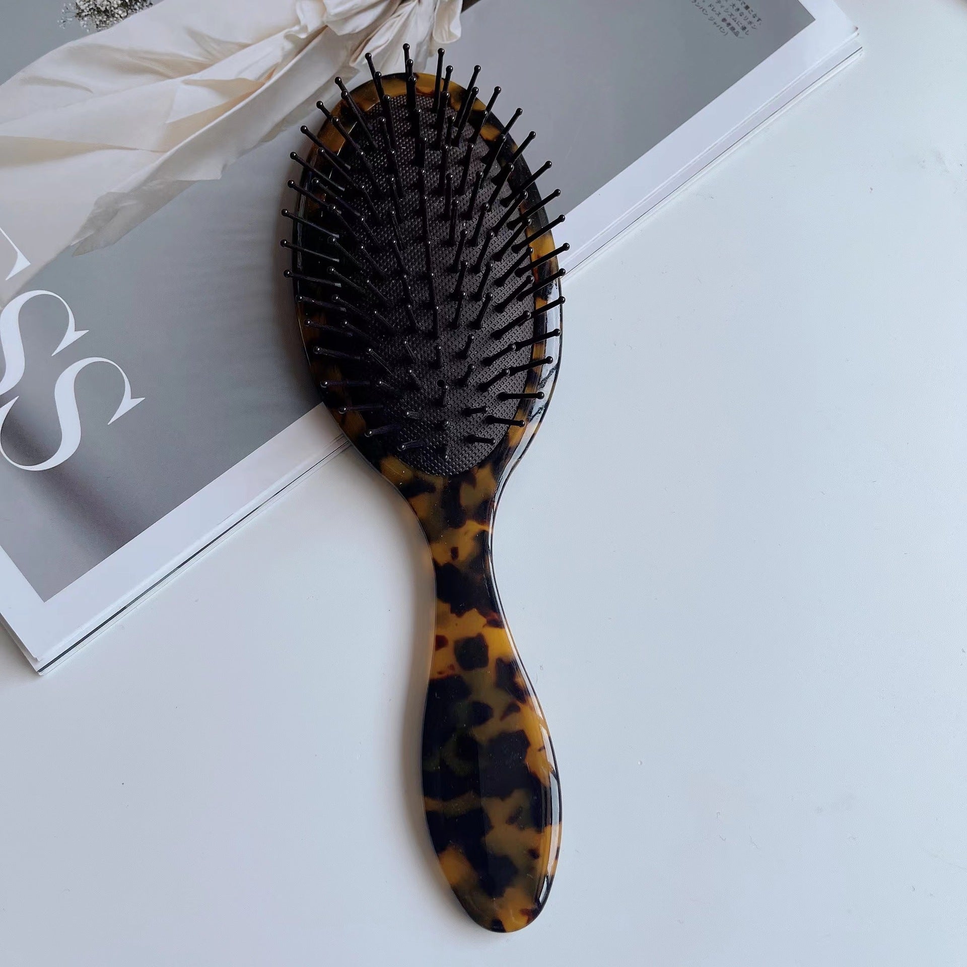 Stylish Fashionable Tourtoise Shell Design Air Cushion Hair Brush for Everyday Use