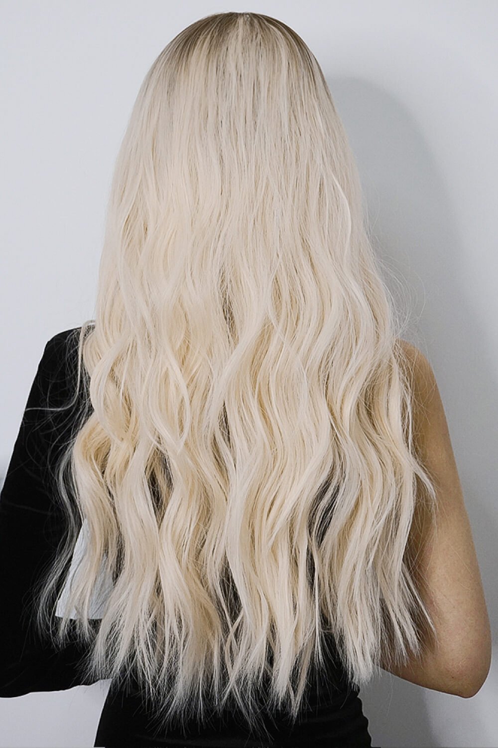 26-Inch Long Wave Synthetic Wigs for Stylish Hair Transformation