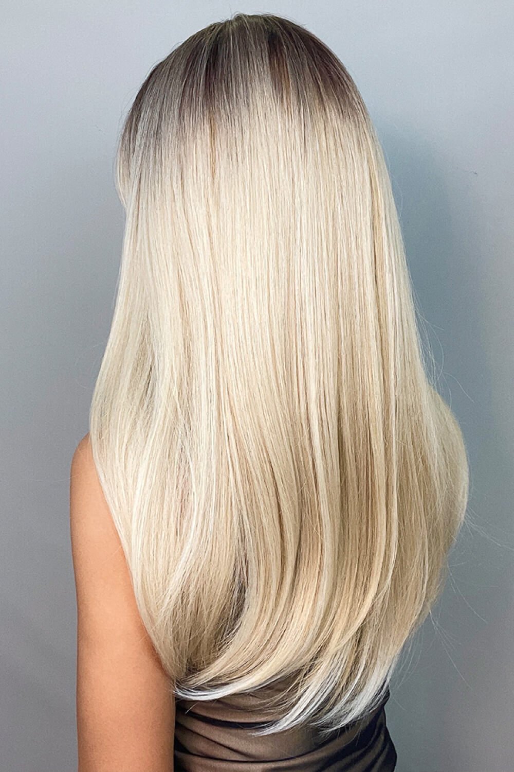 Fully Machine-Manufactured Long Synthetic Wigs Measuring 26 Inches