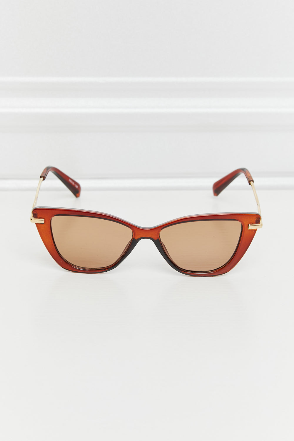 Stylish Full Rim UV400 Sunglasses for Outdoor Protection