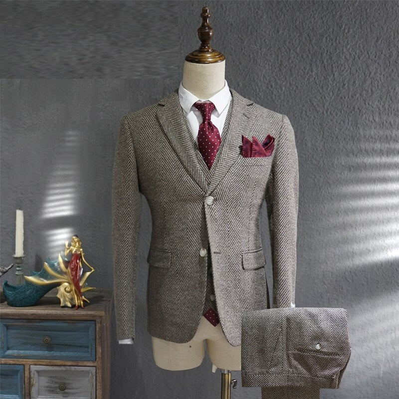 Stylish Men's Three-Piece British-Inspired Formal Suit for Business and Special Occasions