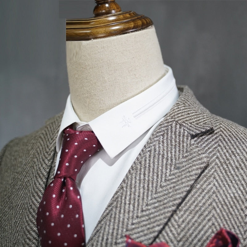 Stylish Men's Three-Piece British-Inspired Formal Suit for Business and Special Occasions