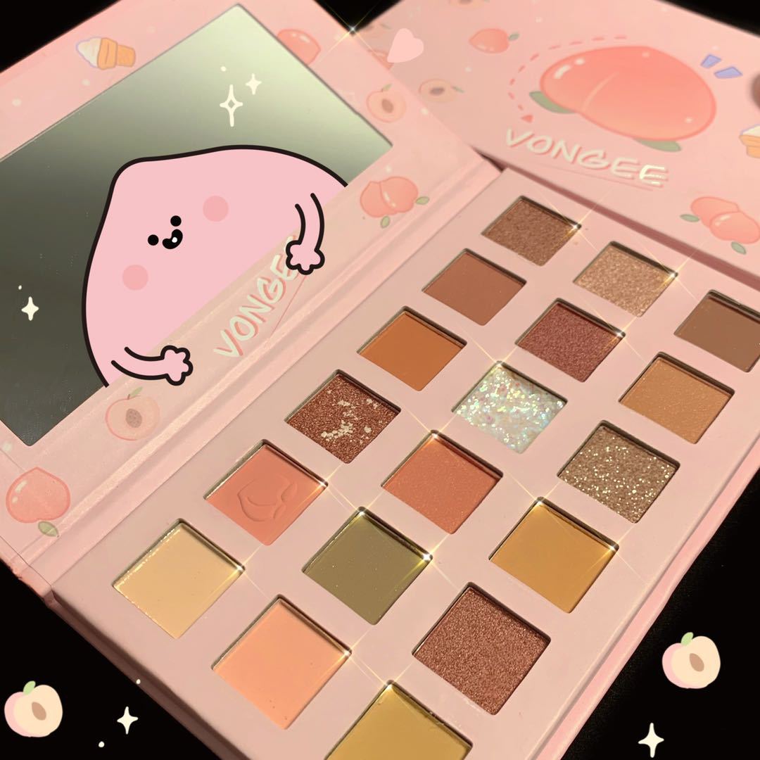 Earth - Toned Matte and Super Shiny Fart Peach Eyeshadow Palette for Beginners