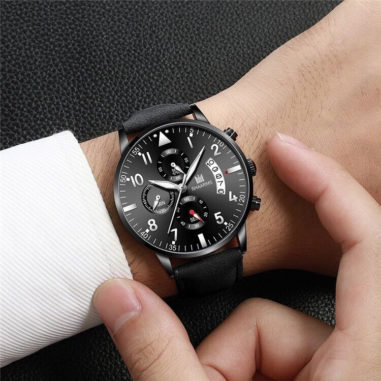 Fashionable Men's Stainless Steel Buckle Wristwatch with Quartz Movement