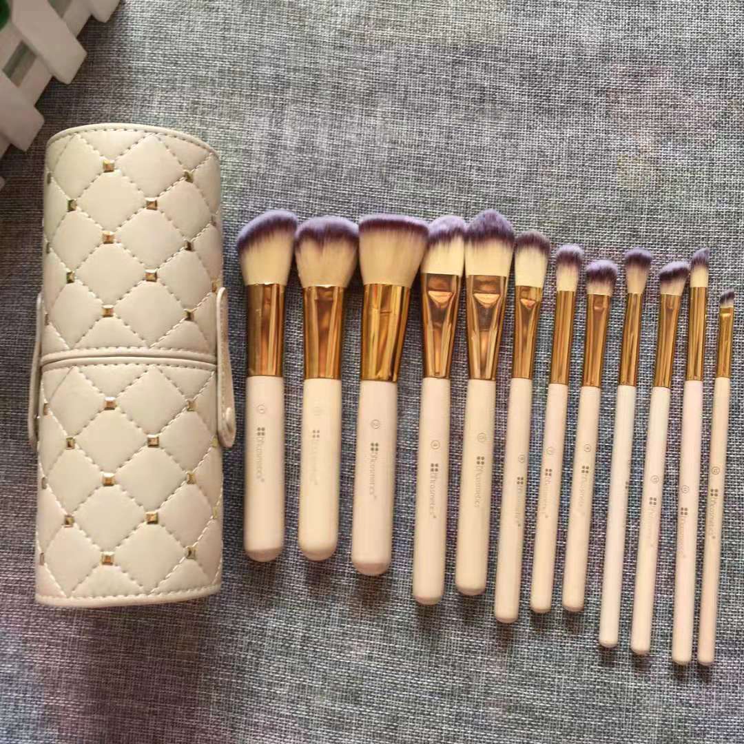 12-Piece Makeup Brush Set in Storage Bucket Design