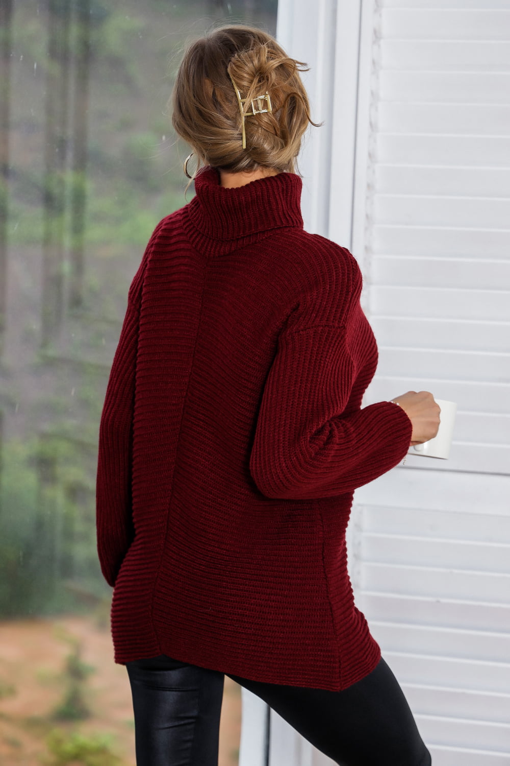 Casual Long Turtleneck Tunic Sweater with Horizontal Ribbing