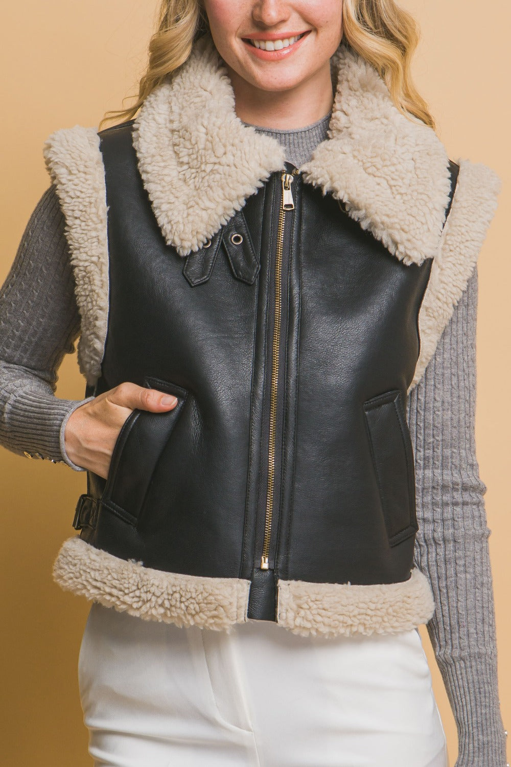 Stylish Love Tree Sherpa Fleece Zip Up Vest with Convenient Pockets for Winter Fashion