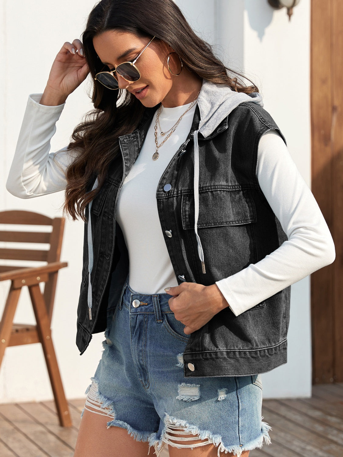 Denim Sleeveless Drawstring and Button-Up Jacket for Fashionable Wear