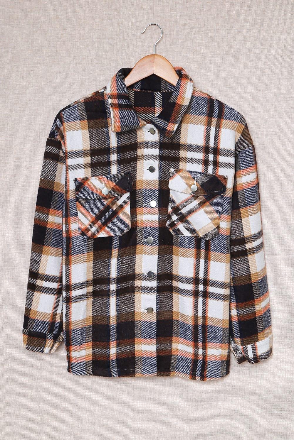 Stylish Plaid Button-Front Casual Shirt Jacket with Functional Breast Pockets
