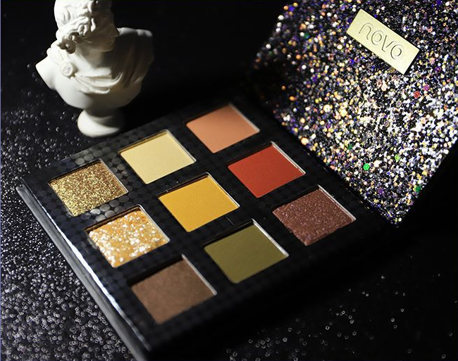 Instagram - style Eyeshadow Palette for Makeup Enthusiasts