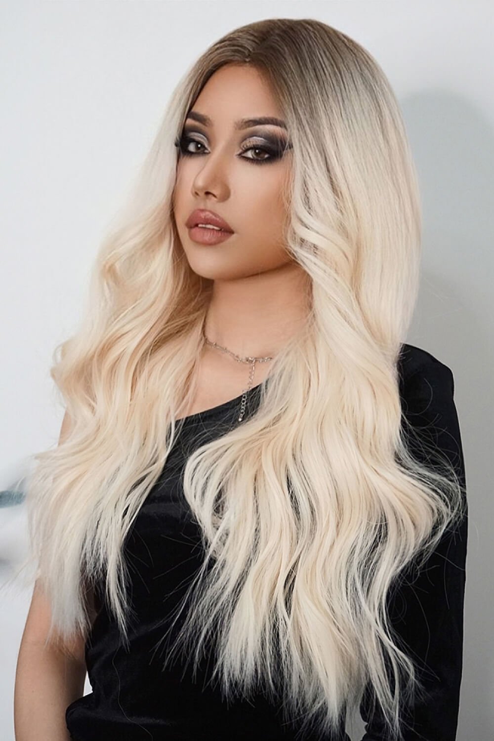 26-Inch Long Wave Synthetic Wigs for Stylish Hair Transformation