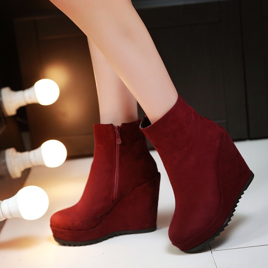 Sianie Tianie Adult Ankle Platform Wedge Heel Round Toed Boots for Winter
