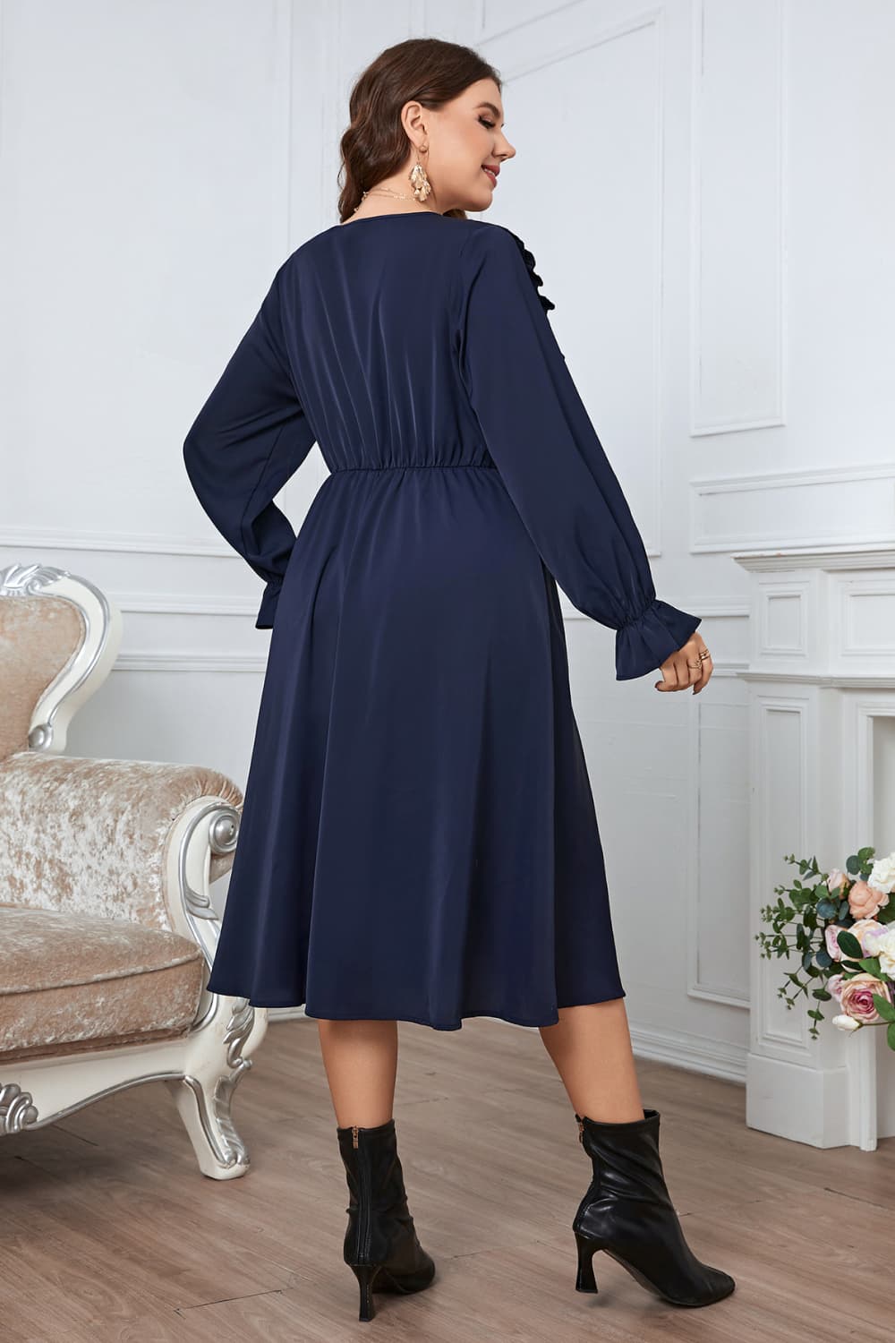 Plus Size Women's V-Neck Buttoned Flounce Sleeve Casual Midi Dress