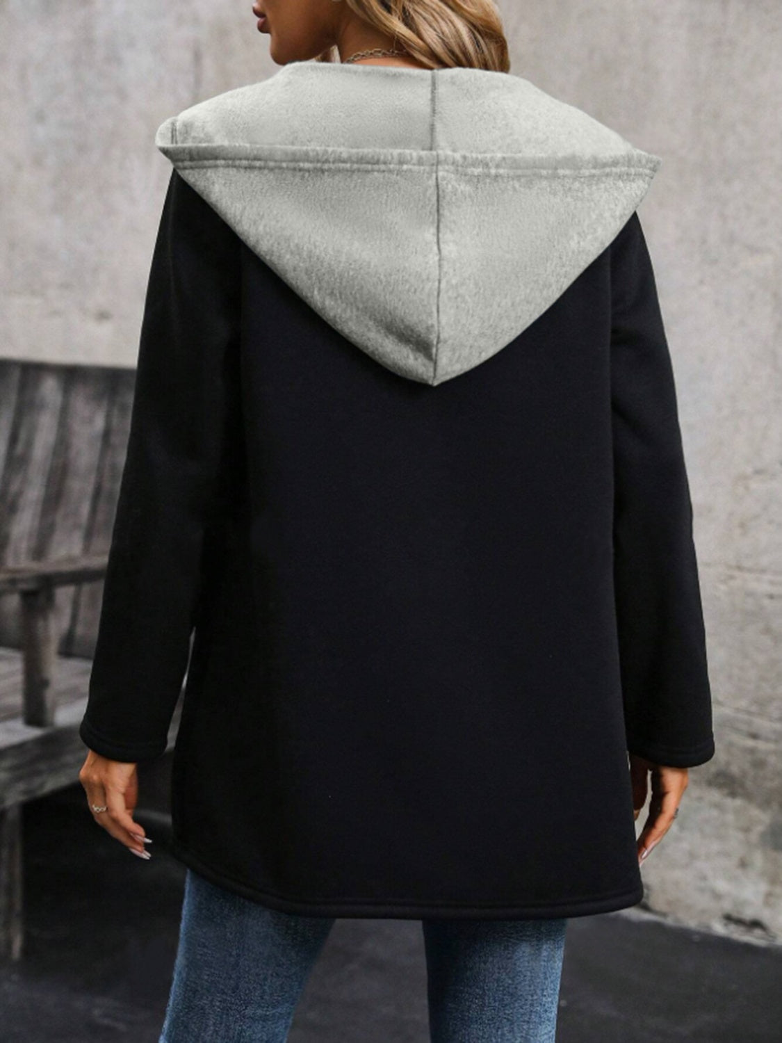 Polyester-Elastane Drawstring Long Sleeve Hooded Pocketed Jacket