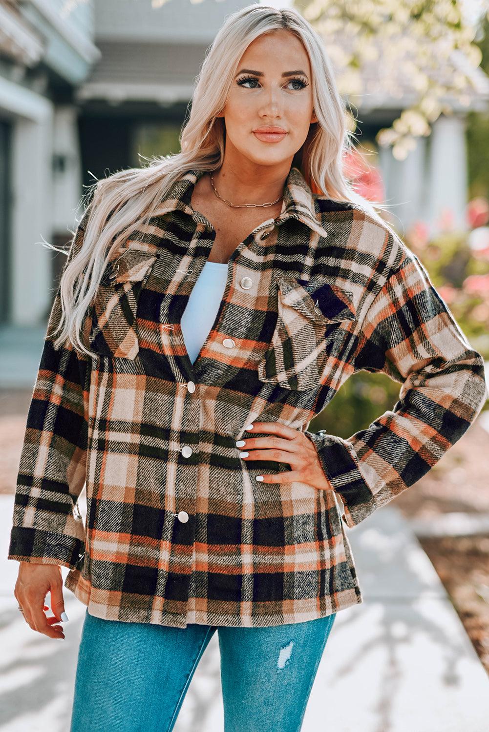 Stylish Plaid Button-Front Casual Shirt Jacket with Functional Breast Pockets